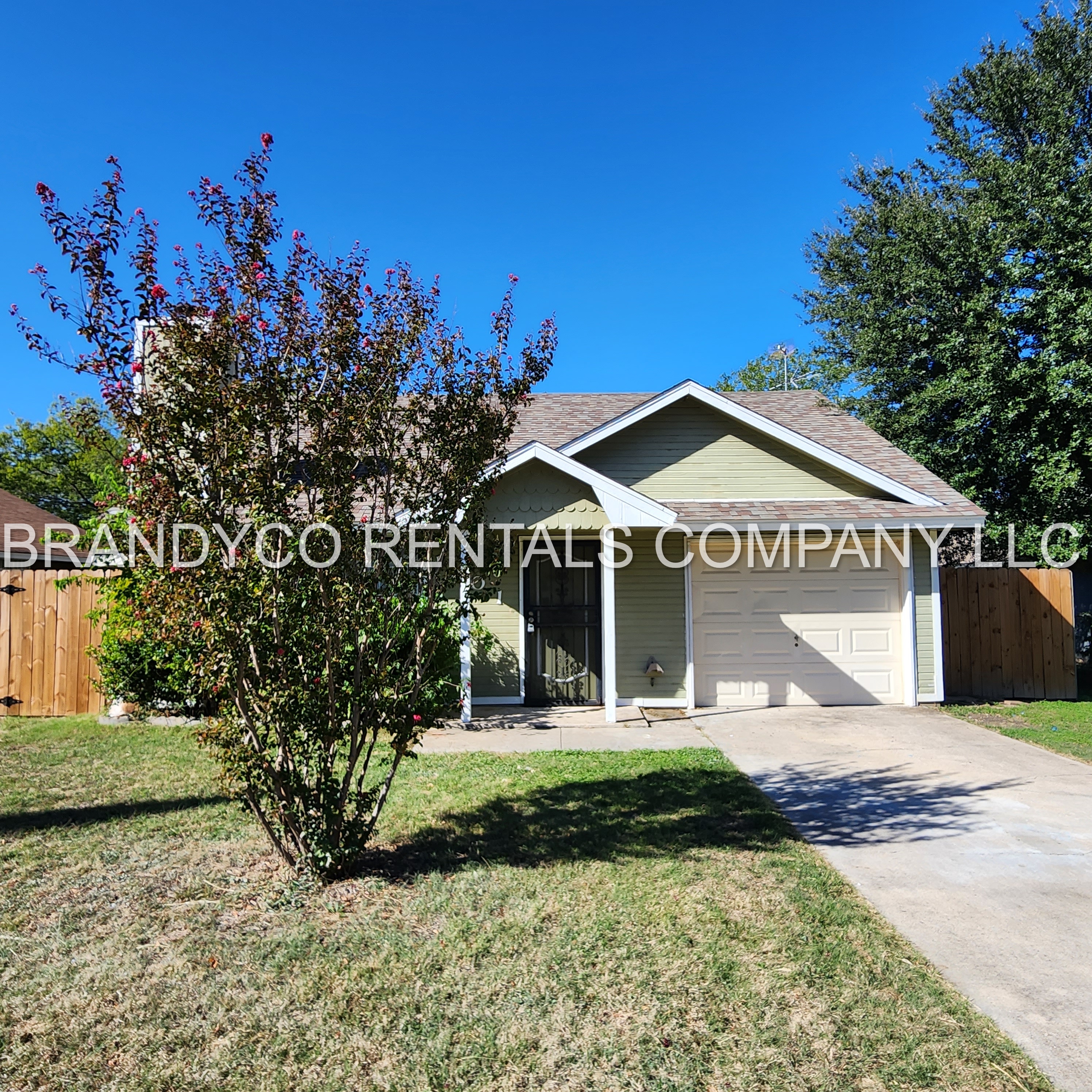 1901 Dickens Drive